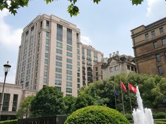 -上海半岛酒店-地下停车场