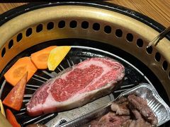 -炼火烤肉店
