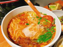 小锅米线-SHAN山(前滩太古里店)