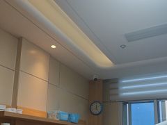-上海仁爱医院口腔科 · 种植
