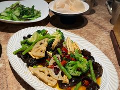-耶里夏丽·丝路新疆菜·清真食品(徐汇南丹东路臻选店)