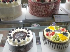 -皇冠幸福里动物奶油生日蛋糕(汉口北店)