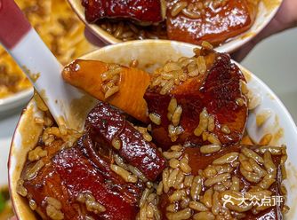 男朋友带我来的，炫了4碗儿大米饭！