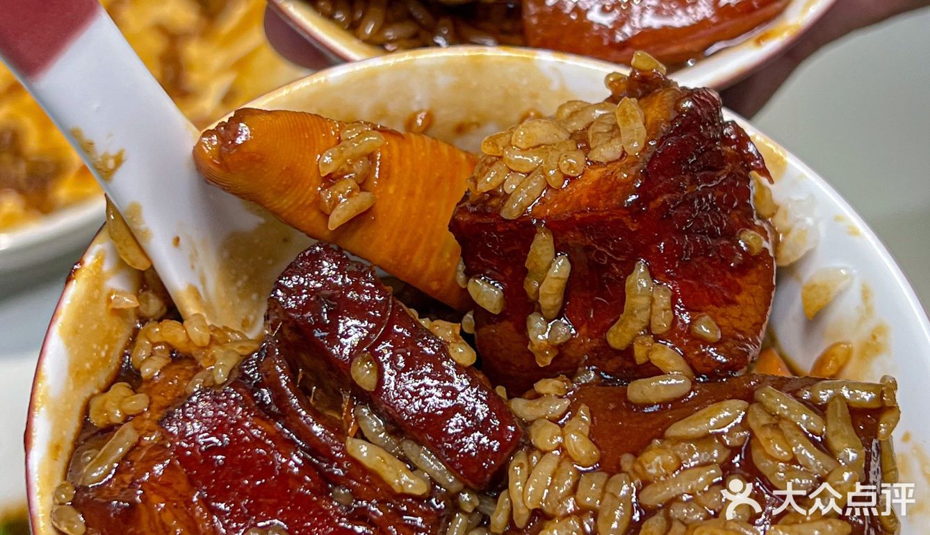 男朋友带我来的，炫了4碗儿大米饭！