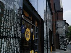 -钟书阁(松江泰晤士小镇店)