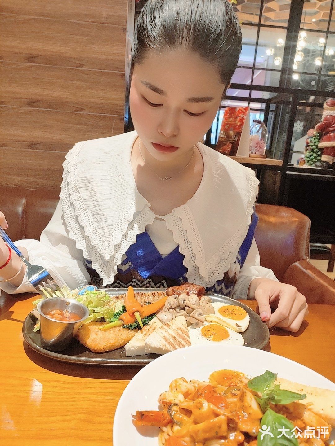 『 Y+PLUS韦铂斯餐吧 』