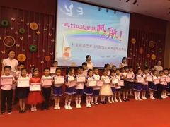 -五彩童年幼儿园
