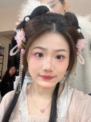 -一揽芳华汉服旗袍体验馆(拙政园店)