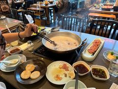 -捞王锅物料理(上海世茂广场店)