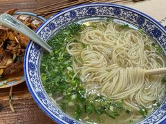 -东大桥小国抻面烧烤(长通路店)