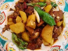 新疆沙湾大盘鸡-巴依老爷新疆美食(清华东门店)