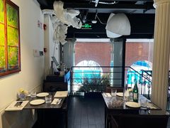 -LESCEDARS Brasserie Bistro香柏树