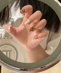 -H12 STAR日式美甲美睫专门店