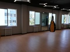 -悦动体能篮球羽毛球网球(三里河店)