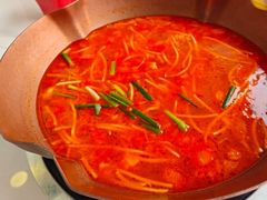 -毛辣果·贵州红酸汤牛肉火锅(西单店)