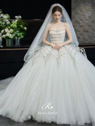 点击看大图 -Renee芮亦婚纱
