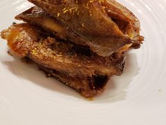 烟熏鲳鱼-HOMES上海本帮菜(襄阳公园店)