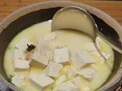 泉水老豆腐-泉畔人家·老济南经典鲁菜(大明湖店)