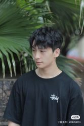 -海文先生国潮烫染男士理发馆