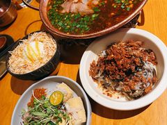 新版小锅米线-SHAN山(前滩太古里店)