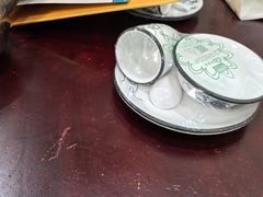 -余杨鸭鸭餐厅