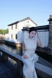 -一揽芳华汉服旗袍体验馆(拙政园店)