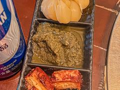 -洞庭洲·防空洞火锅·烧烤·铜锅涮肉(新百广场店)