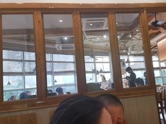 -蜜桃餐厅·伴山(湖滨商业街店)