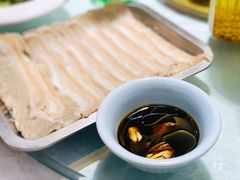 -茸梅路右拐龙虾-农家菜(松江店)