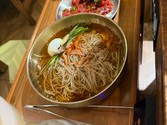 -明洞阿姨·韩式酱蟹烤肉·创意料理(三元桥店)