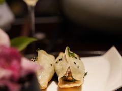 韭菜富贵虾锅贴-杭州西子湖四季酒店·金沙厅