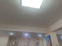 -黄师奶甜品店