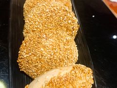 麻酱烧饼-皇城根·烤鸭·鱼头·家常菜(欧亚大观乐活城店)