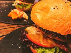 -HIGH FIVE哈福手工汉堡(桂林路店)