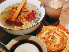-麻婆婆白家肥肠粉(海岸城店)