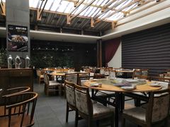 -阿瓦山寨·湘菜现炒·剁椒鱼头王(咸阳总店)