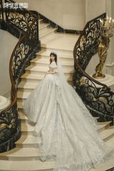 -拉瑞娜LaReine婚纱礼服高级定制