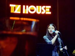 -TZ House音乐现场(来福士中心店)
