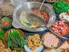 -重庆故事姊妹老火锅(财经学院店)