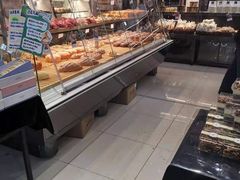 面包甜点陈列柜-皇后西斯汀饼店(文化路店)