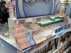 -名创优品(万达广场河东店)