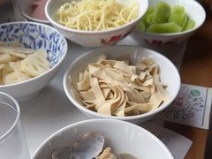 -琥珀老六龙虾(四里河店)