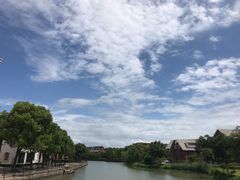 -钟书阁(松江泰晤士小镇店)