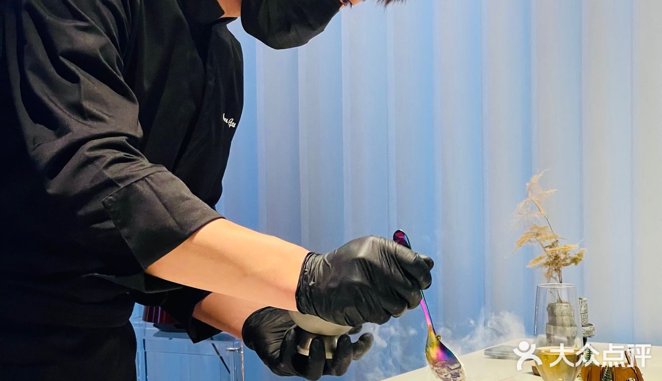 甜品界的天花板丨这个圣诞真「怪诞」🎄