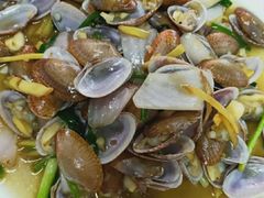 -四川小胡子海鲜(丁村万人海鲜广场店)