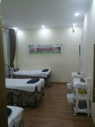 -苗方清颜痘肌研究所