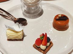 -潮一不贰·法式甜品·生日蛋糕·西式简餐(外滩店)