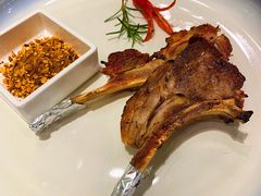 买苏拉提烤羊排-塔哈尔·新疆盛宴(城西银泰店)
