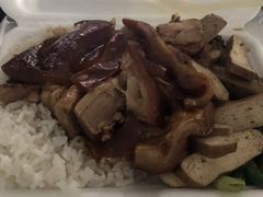 猪脚拼豆腐饭-宏记汕头白粥店(江怡店)