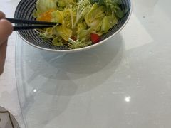 满园果蔬沙拉卷-写庭·鱼鲜川菜·宴请(铁像寺水街店)